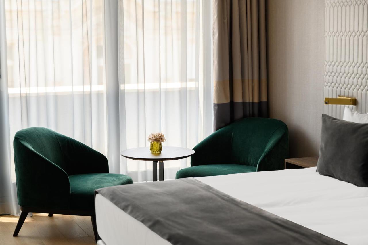 Emerald Downtown Luxury Suites By Continental Group Budapest Eksteriør bilde