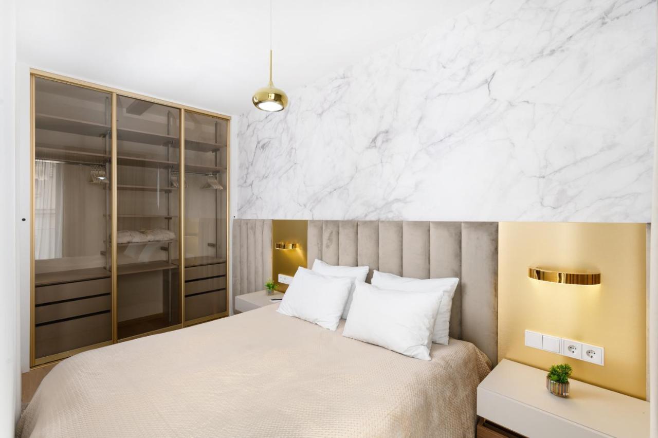 Emerald Downtown Luxury Suites By Continental Group Budapest Eksteriør bilde