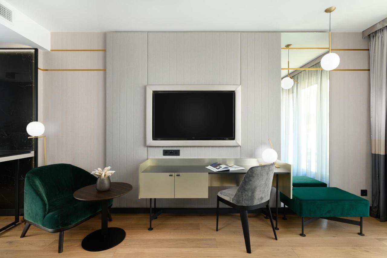 Emerald Downtown Luxury Suites By Continental Group Budapest Eksteriør bilde