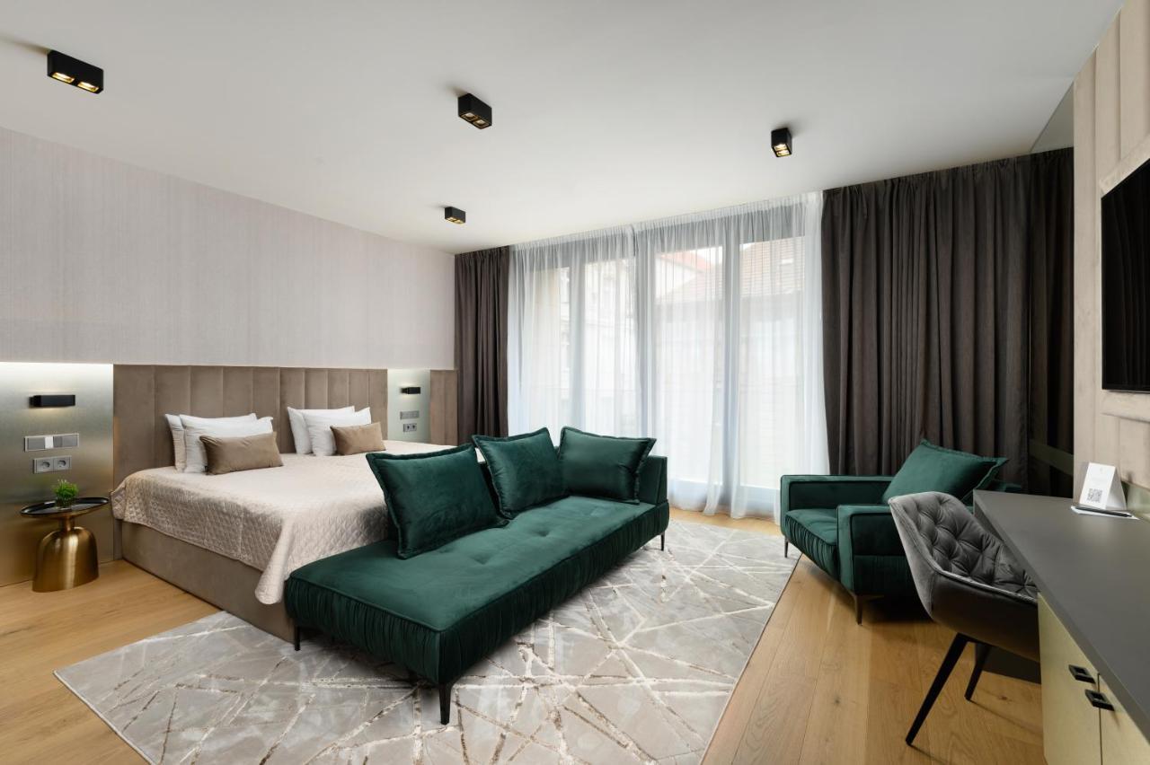 Emerald Downtown Luxury Suites With Hotel Services Budapest Eksteriør bilde