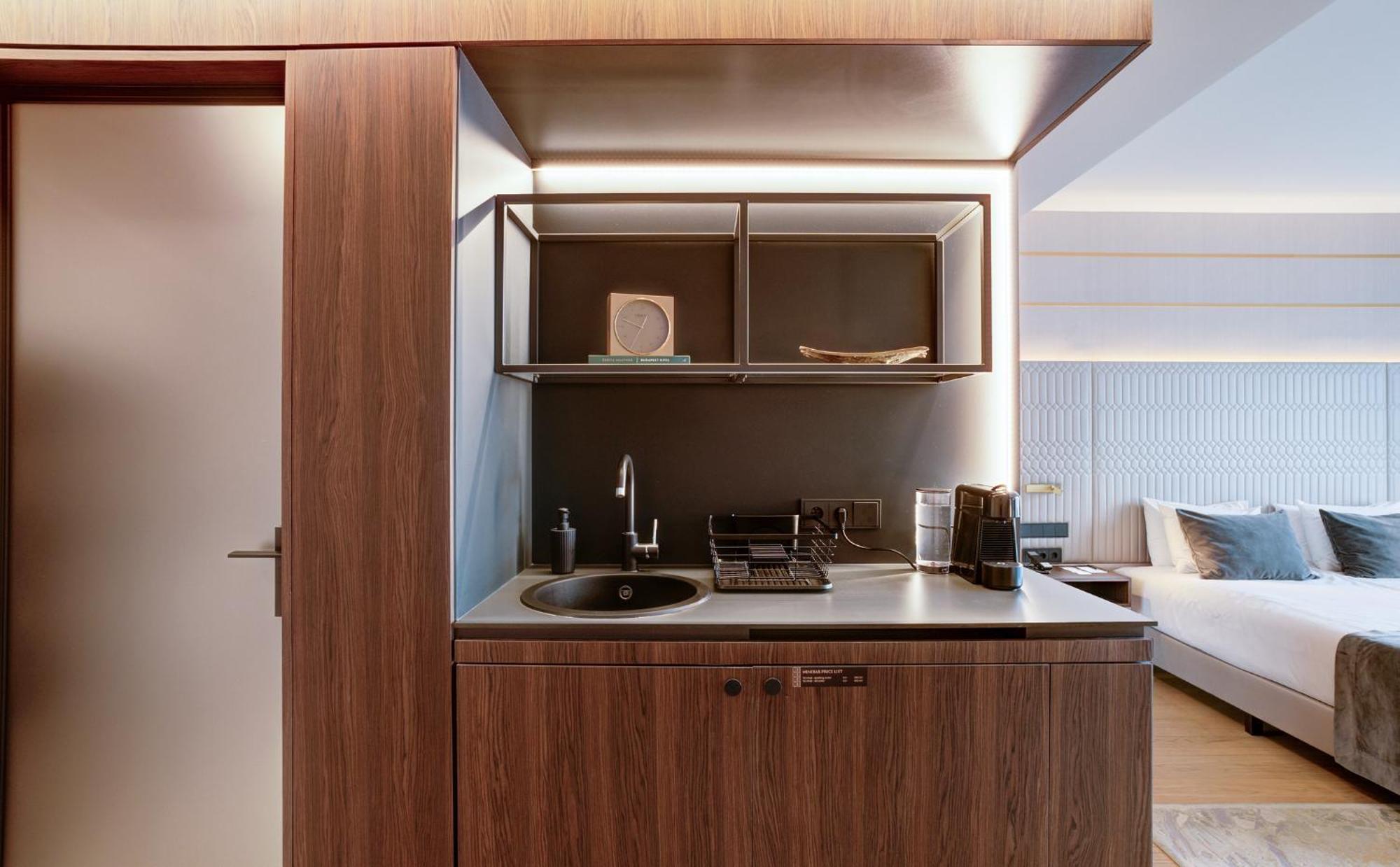 Emerald Downtown Luxury Suites By Continental Group Budapest Eksteriør bilde