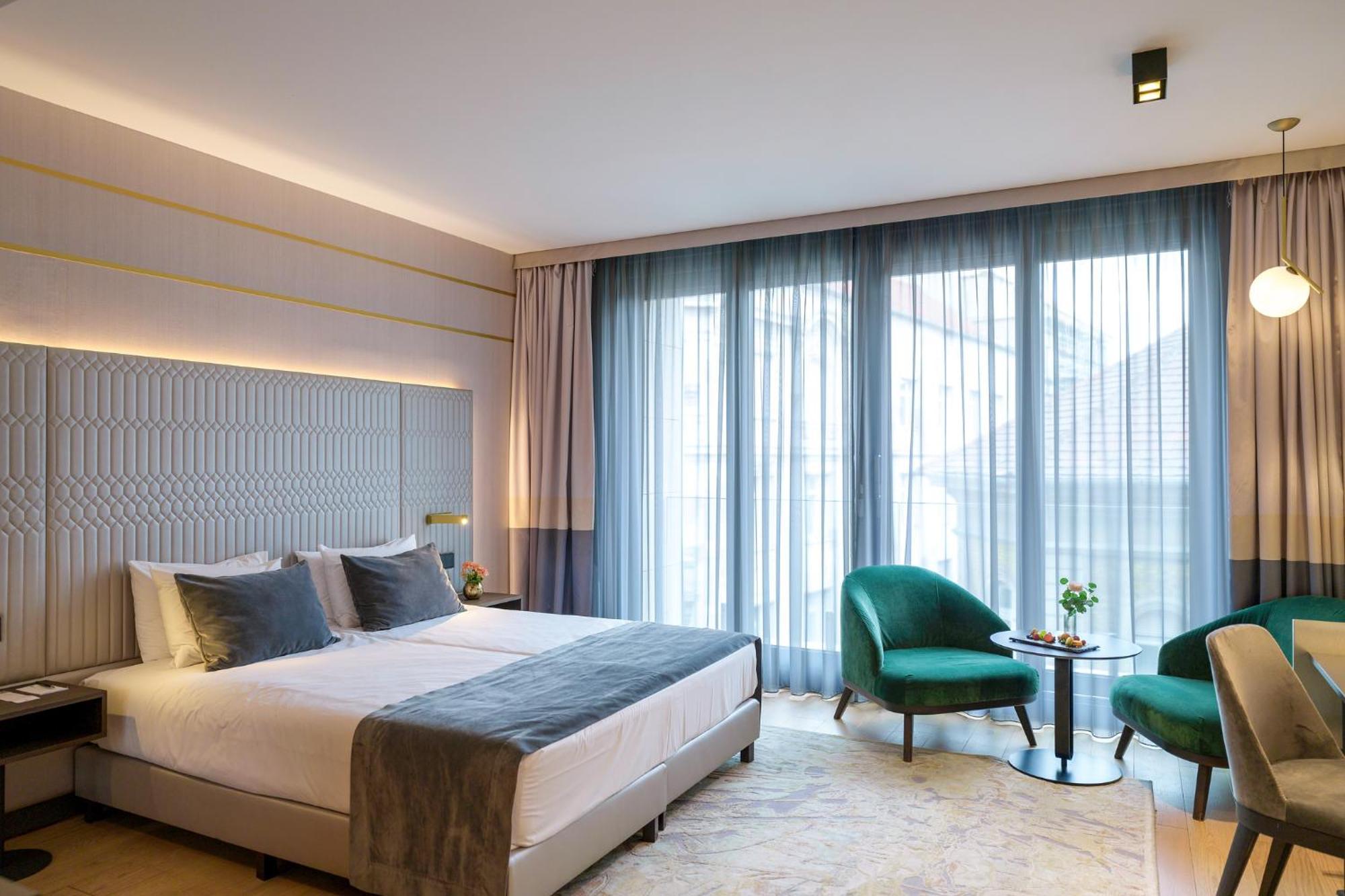 Emerald Downtown Luxury Suites By Continental Group Budapest Eksteriør bilde